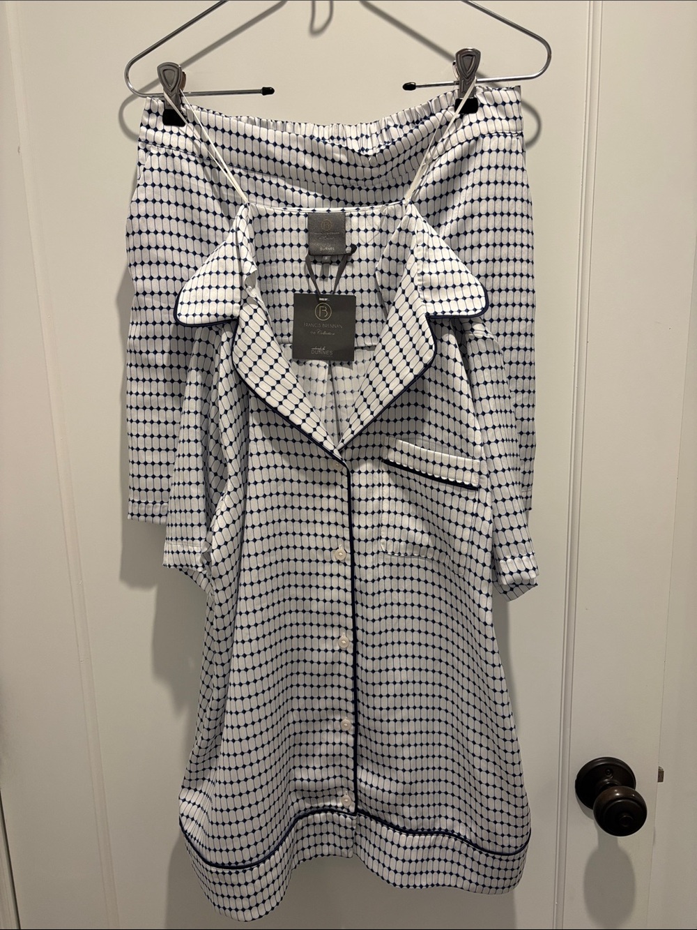 Checked Navy & White Button-Front Sleep Shirt short-sleeved Set with shorts